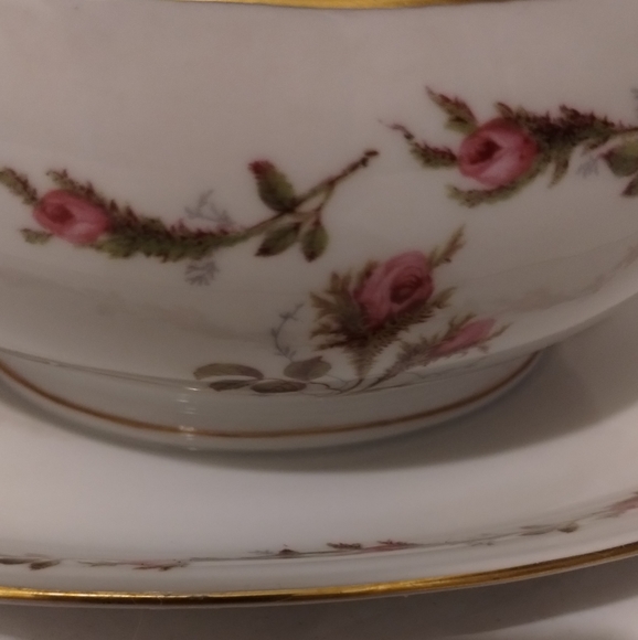 Gravy Boat W/Attached Underplate - Picture 7 of 13